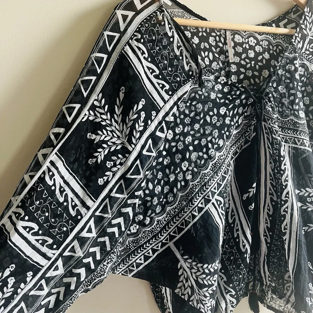 Free People Black White Sheer Yo Yo Geo Blouse Size Large